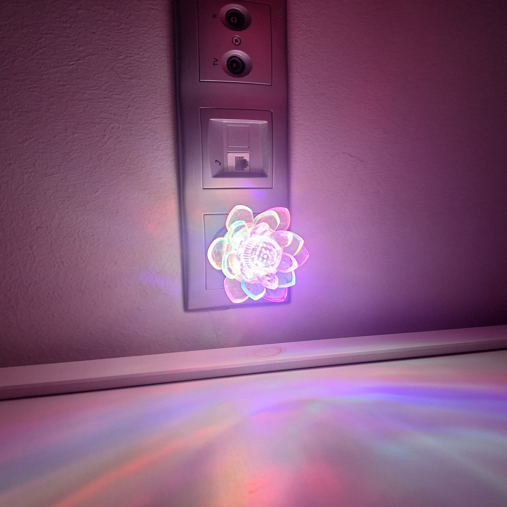 Φωτάκι LED Νυκτός Πρίζας Με Διακόπτη ON/OFF - Λουλούδι
